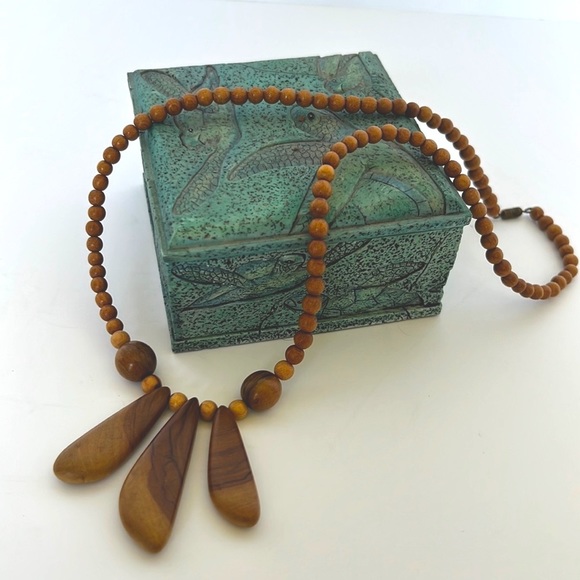 Wooden Necklace - Picture 1 of 4